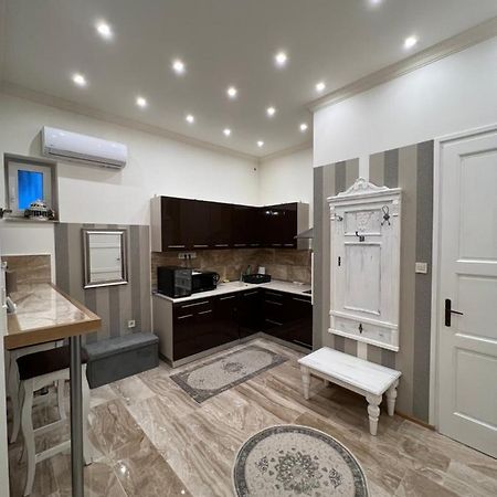Kalitka Apartman Эгер Экстерьер фото